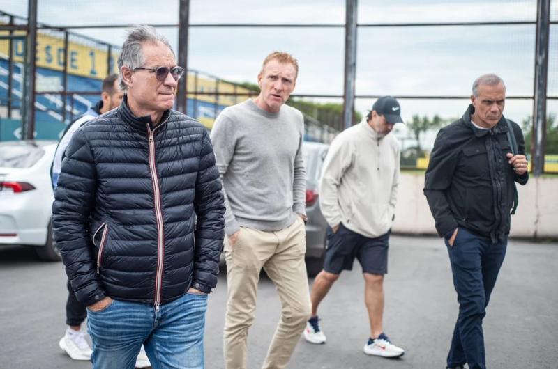 Ariel Holan fue presentado como entrenador de Rosario Central