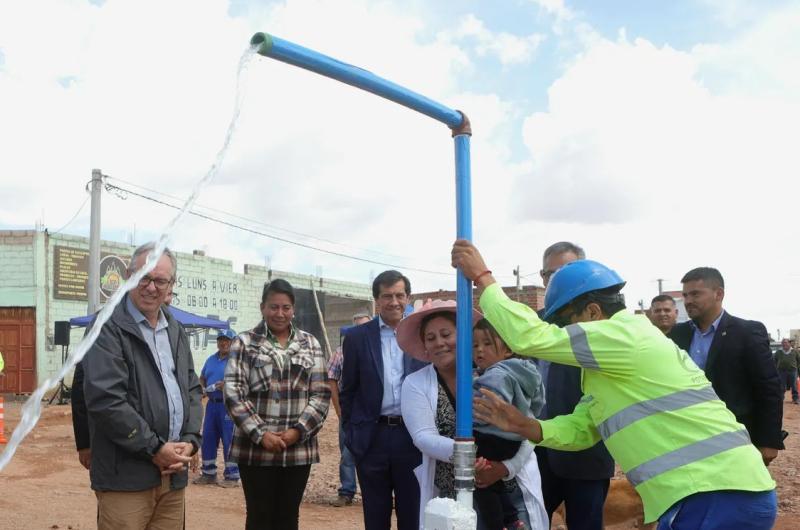 Habilitan red de agua para maacutes de 500 familias en Humahuaca
