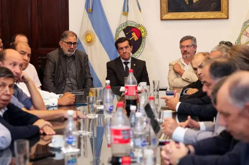 Destacaron al Paso de Jama como eje estrateacutegico del Corredor Bioceaacutenico Capricornio