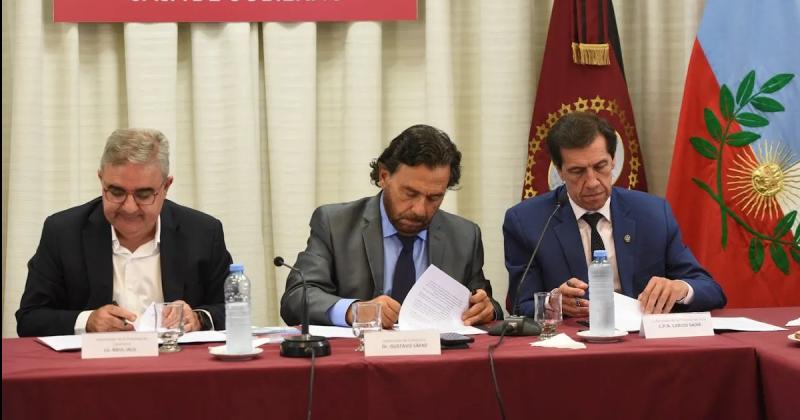 Mesa del litio acuerda plan  de infraestructura eleacutectrica 