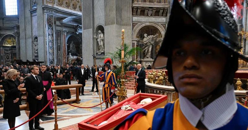 La ciudad de Roma se prepara para un funeral multitudinario 