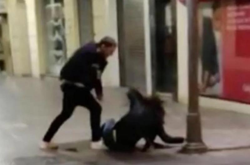 Policiacutea jujentildeo alcoholizado y con parte de enfermo fue detenido 
