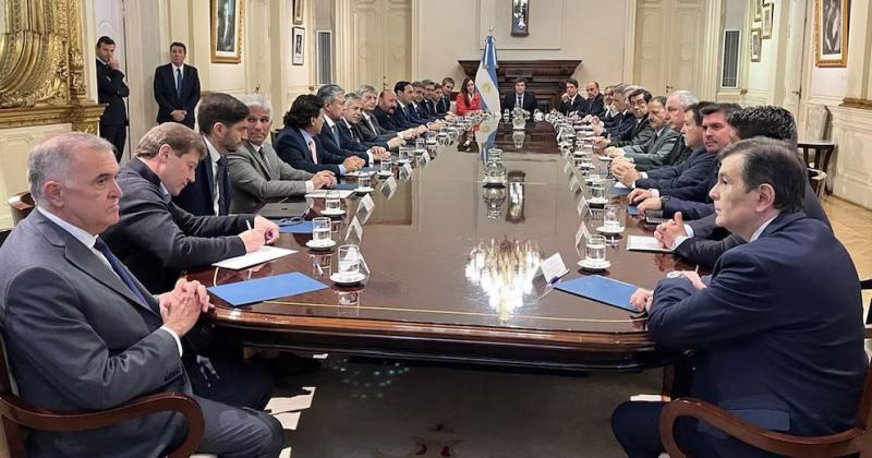 Caputo confirmoacute que se trabaja en un IVA compartido con provincias