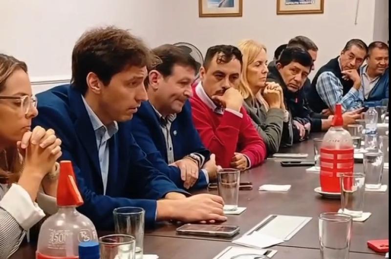 Sufrieron una derrota monumental y su fantasiacutea les estalloacute en la cara