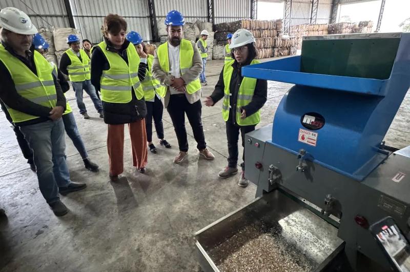 Incorporaron maquinaria para el reciclado de plaacutestico y potenciar la cadena productiva