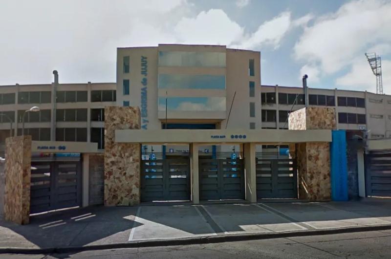 Gimnasia recibioacute una inhibicioacuten temporal por parte de FIFA