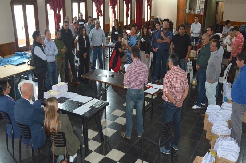 El escrutinio definitivo ratificoacute resultados y definioacute por sorteo quien ganoacute en Volcaacuten