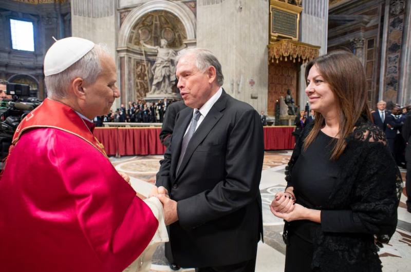 El papa Leoacuten XIV recibiraacute en las proacuteximas semanas a Javier Milei