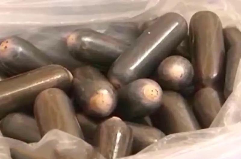 Preso hospitalizado tras ingerir maacutes de 180 caacutepsulas de estupefacientes
