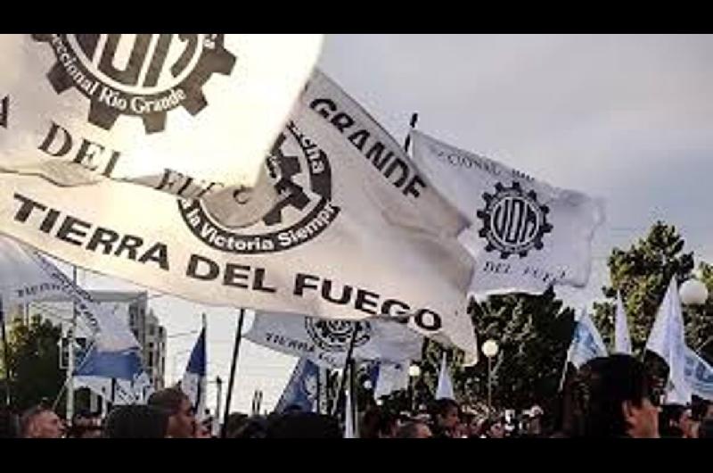
 Rechazo absoluto de los gremios fueguinos a la eliminacioacuten de aranceles 

