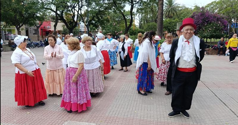 Actividades por aniversario de la fundacioacuten de San Pedro y la Revolucioacuten de Mayo