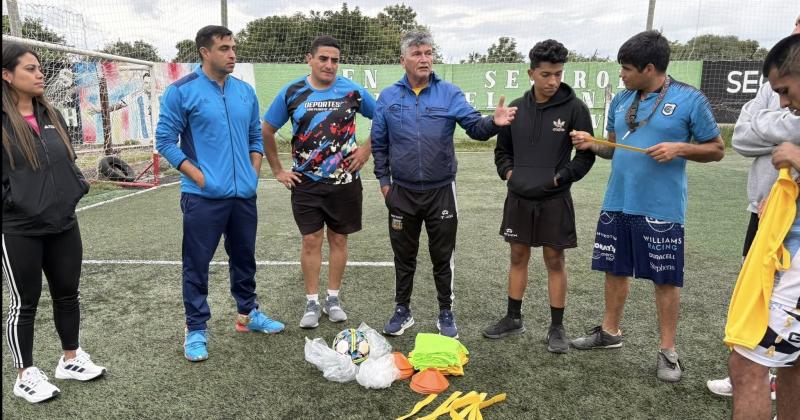 Se entregoacute material deportivo al Centro de Capacitacioacuten Arbitral
