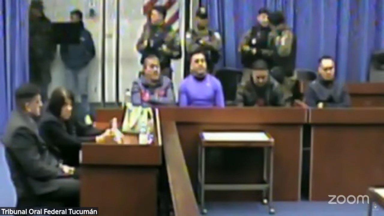 Tucumaacuten- cuatro policiacuteas fueron condenados por un secuestro extorsivo