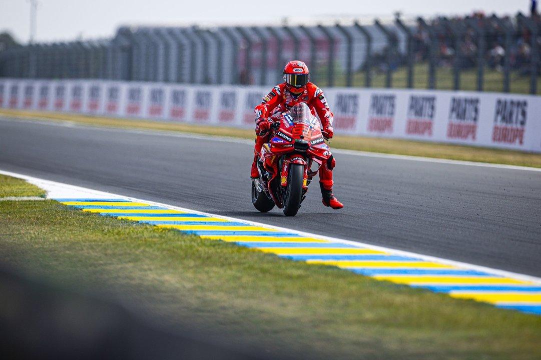 MotoGP- a queacute hora y coacutemo ver en vivo la clasificacioacuten del Gran Premio de Gran Bretantildea en Silverstone