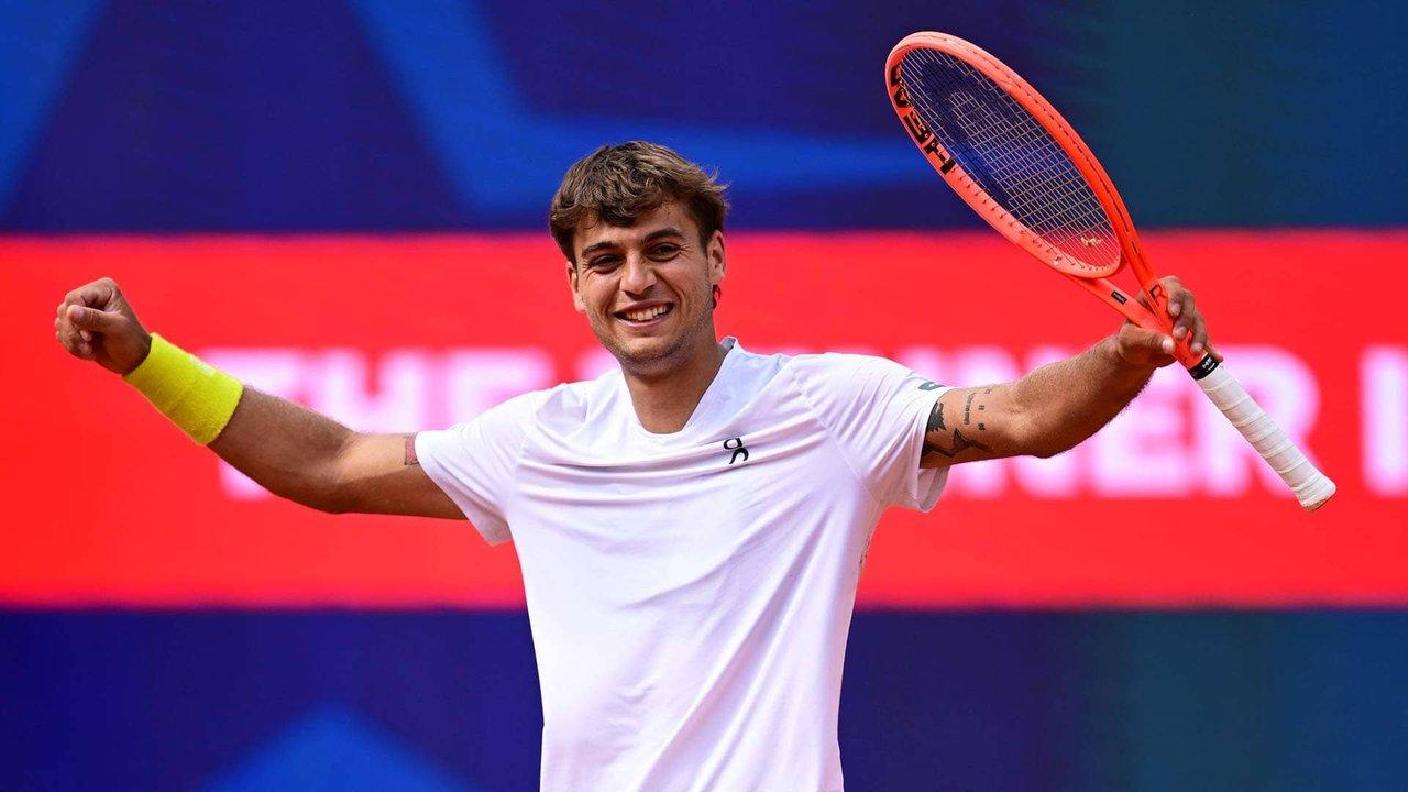 Cobolli dio la sorpresa y se quedoacute con el tiacutetulo en el ATP 500 de Hamburgo