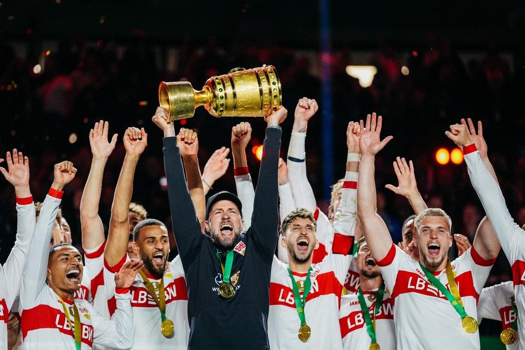 Stuttgart volvioacute a la gloria tras golear por 4-2 a Arminia Bielefeld en la final de la Copa de Alemania