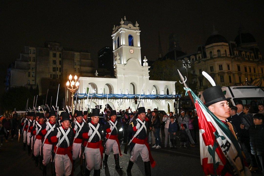 El Cabildo se vistioacute de celeste y blanco en la vigilia por el nuevo aniversario de Mayo