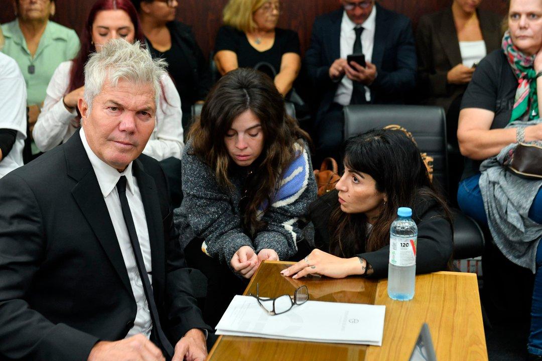 Maradona- Fernando Burlando pediraacute el juicio poliacutetico contra la jueza Makintach por grabar un documental 