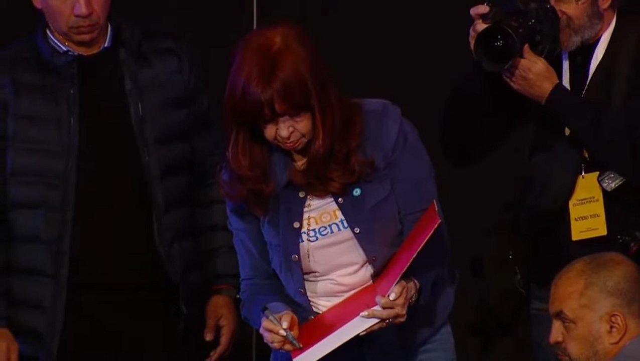 El Eternauta somos todos- Cristina Kirchner reivindicoacute la cultura nacional como trinchera ante el ajuste