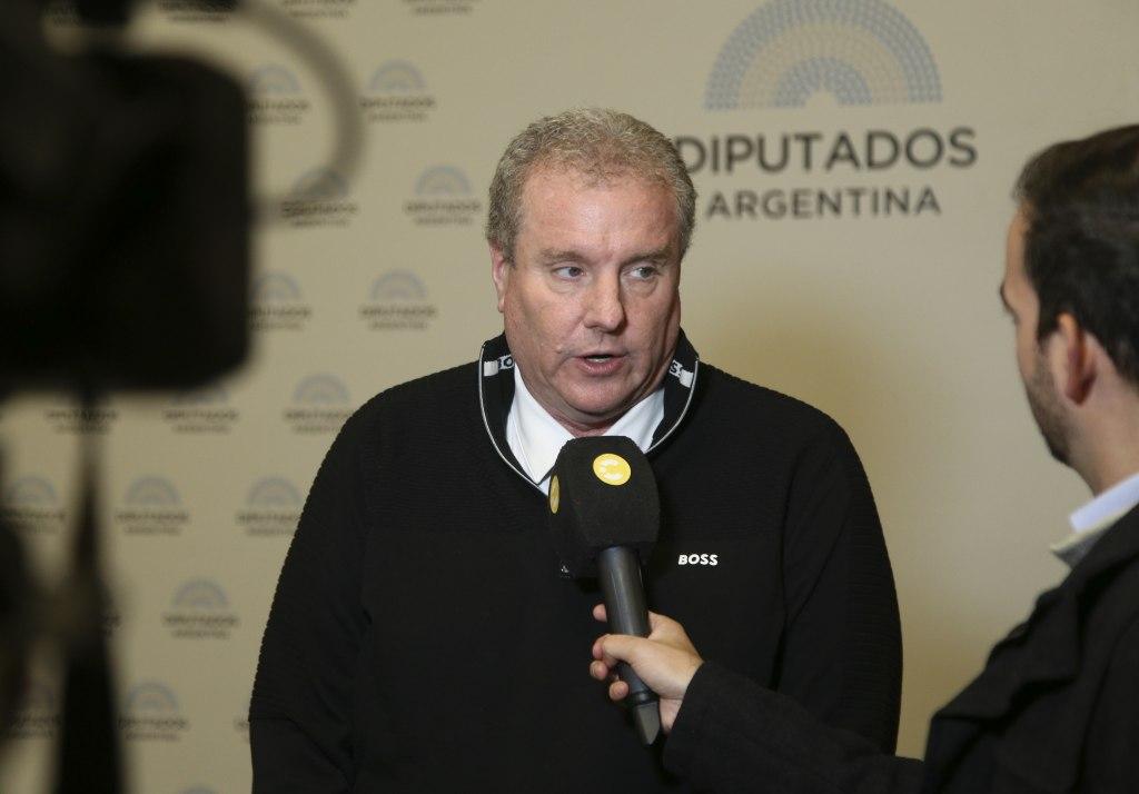 Gerardo Milman presentoacute un proyecto para incorporar el sufragio digital y el voto por correo postal