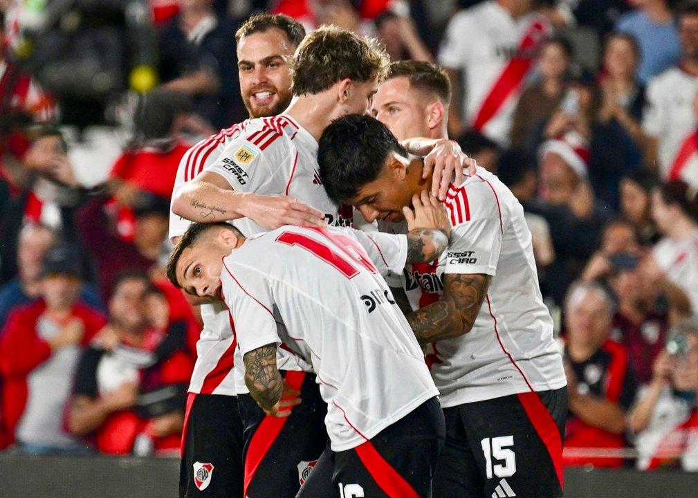 River cierra el Grupo B de la Libertadores ante Universitario de Peruacute que buscaraacute clasificar segundo