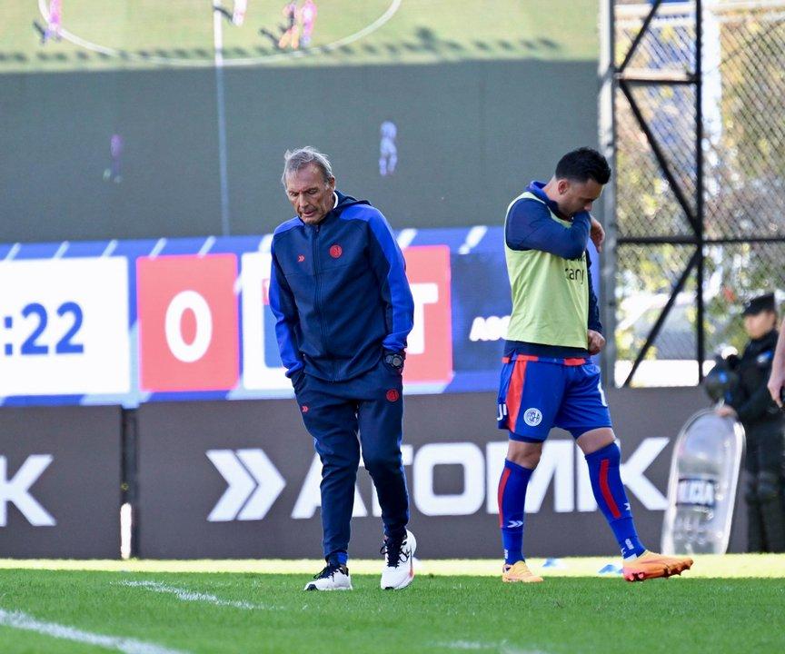 Miguel Aacutengel Russo se acerca a Boca- renuncioacute como DT de San Lorenzo