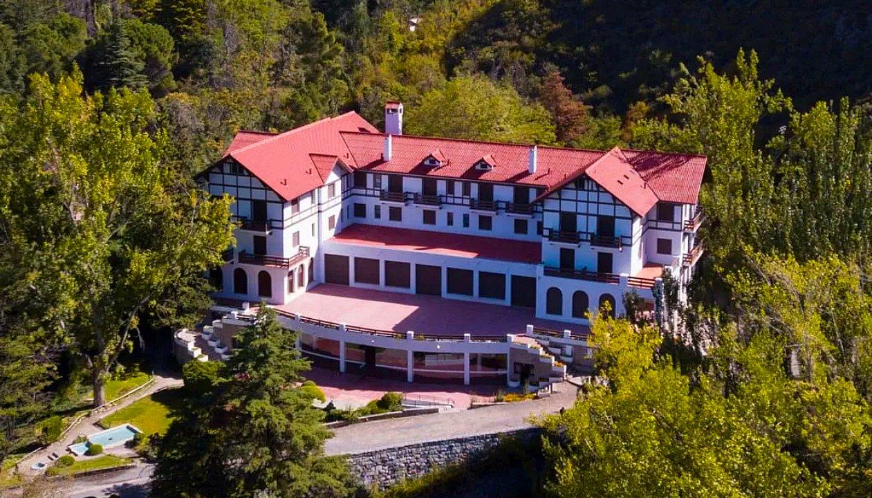 Testigo del lujo y la tragedia- coacutemo visitar el hotel que escapoacute del olvido y hoy vuelve a abrir sus puertas