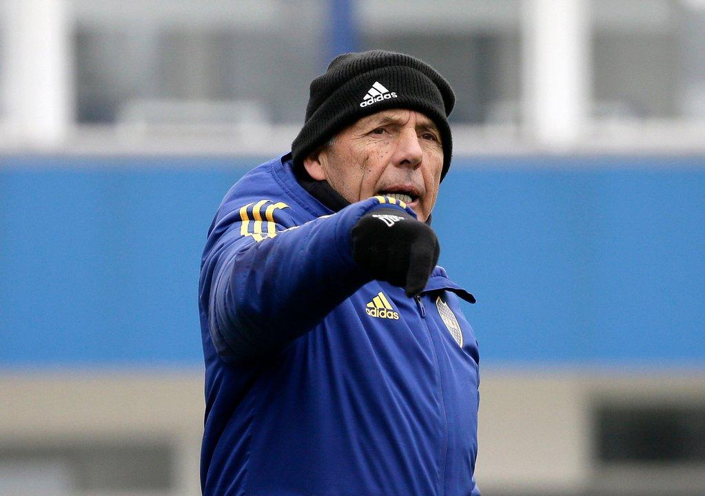 Miguel Aacutengel Russo se convertiraacute en el DT maacutes longevo en la historia de Boca