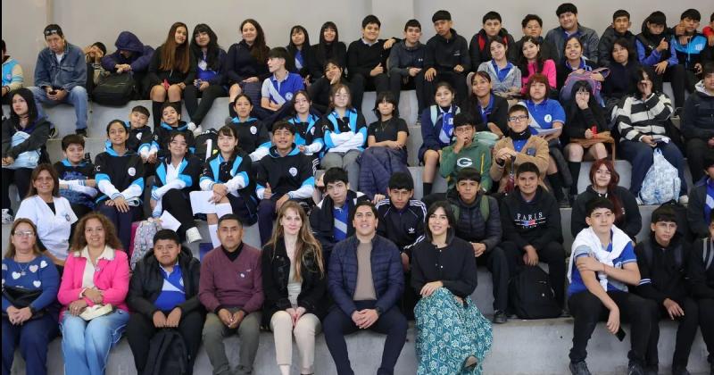 Continuacutea la campantildea de prevencioacuten del grooming en escuelas secundarias 