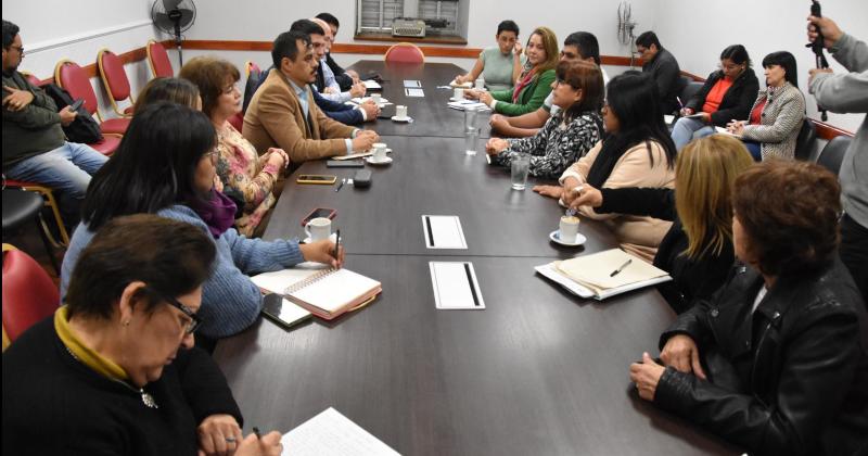 La Comisioacuten de Salud recibioacute a la Comisioacuten Directiva de ATSA