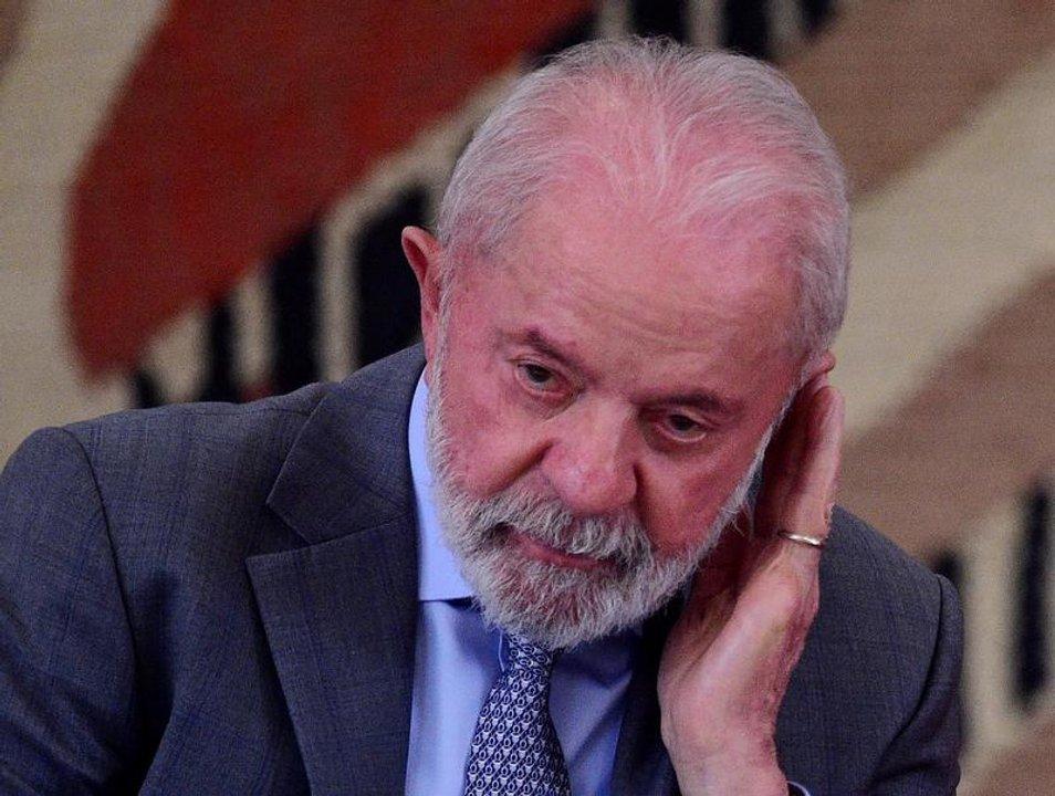 Lula da Silva debioacute cancelar su agenda debido a un episodio de veacutertigo por laberintitis