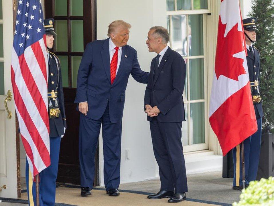 Estados Unidos le cobraraacute a Canadaacute para para unirse a su sistema de defensa antimisiles Cuacutepula Dorada