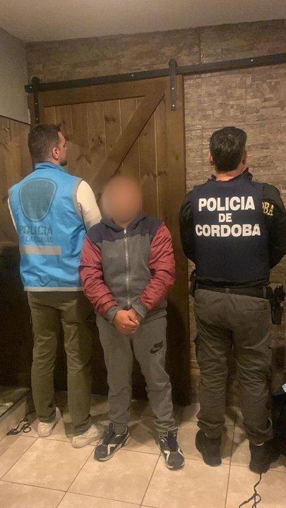 Viajaban desde Coacuterdoba para robar celulares en fiestas electroacutenicas y fueron detenidos