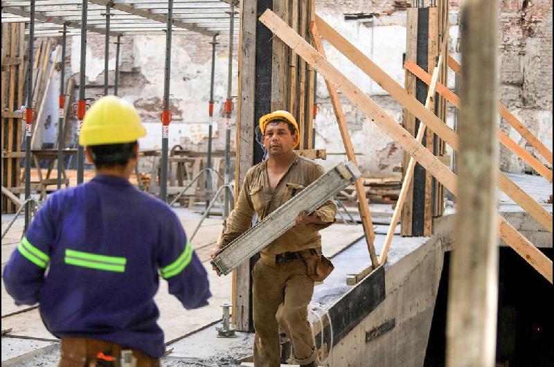 Casi el 70-en-porciento- de los empresarios de la construccioacuten reportaron una caiacuteda de la actividad