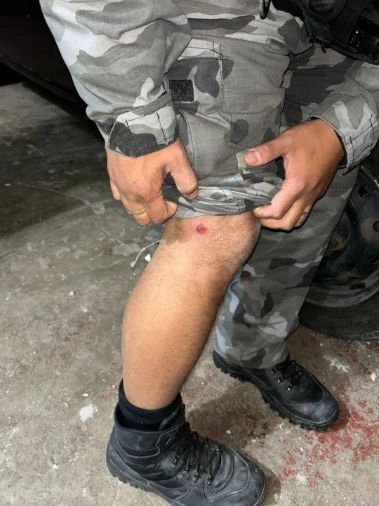 Rosario- hirioacute de bala a un policiacutea durante un allanamiento y usoacute a su hija de escudo