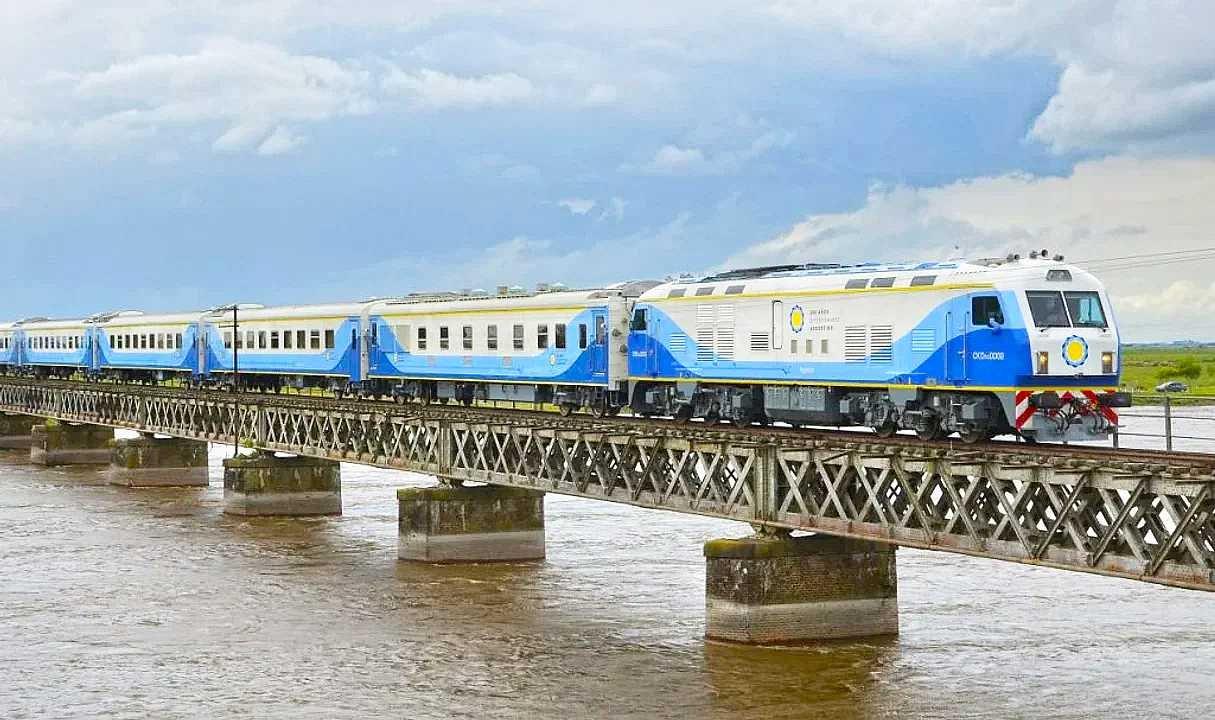 El Gobierno cambia las autoridades de las empresas estatales de trenes SOFSE y ADIFSE