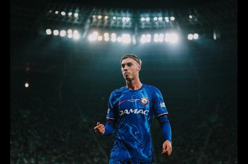 Chelsea hizo historia- es el uacutenico club que ganoacute la Champions Europa y Conference League