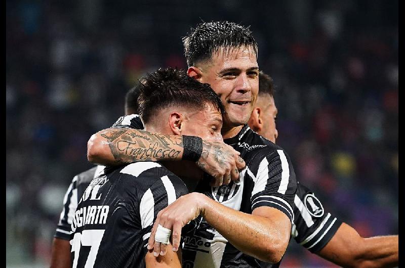 Central Coacuterdoba visita a Liga de Quito con el objetivo de avanzar en la Copa Libertadores