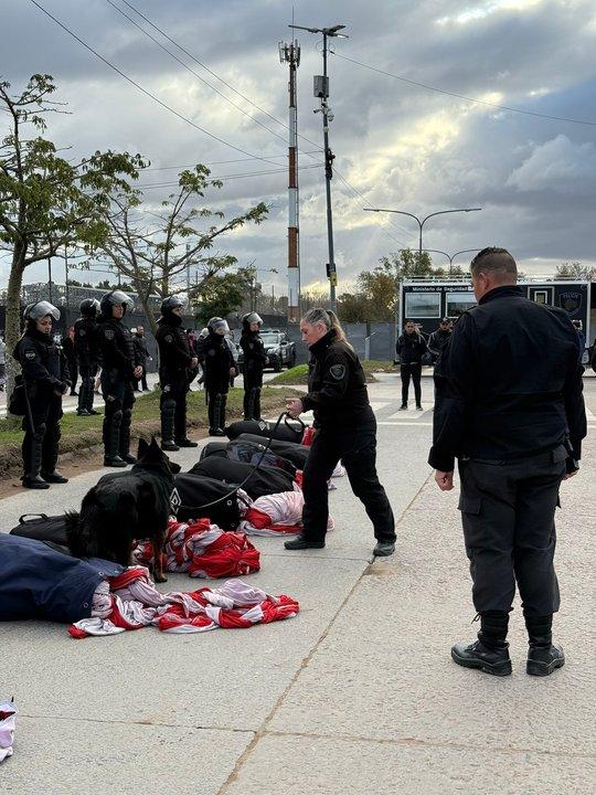 El operativo de seguridad fue exitoso en la vuelta de los visitantes a la Capital Federal