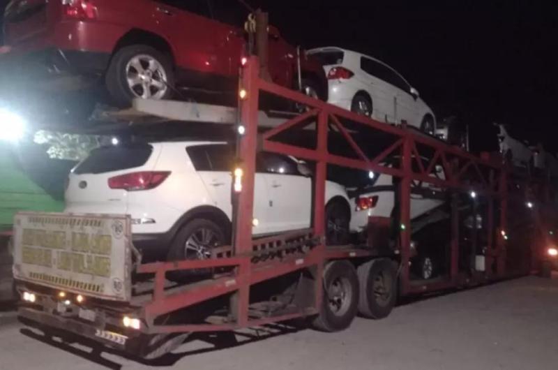 Maacutes de 170 kilos de hojas coca en camioacuten mosquito 