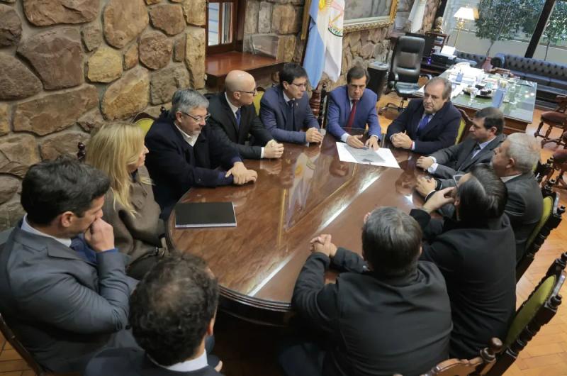 Carlos Sadir rindioacute cuentas del periodo 2024 a la Legislatura