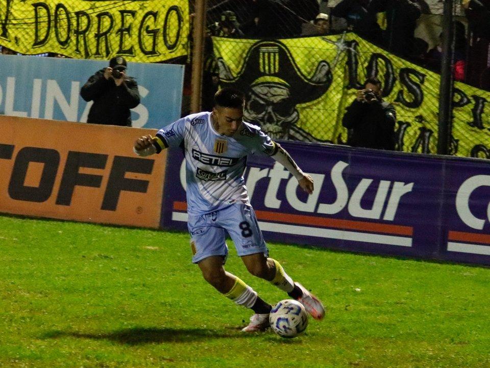 Almirante Brown y Nueva Chicago empataron sin goles y siguen en la zona baja de la Primera Nacional