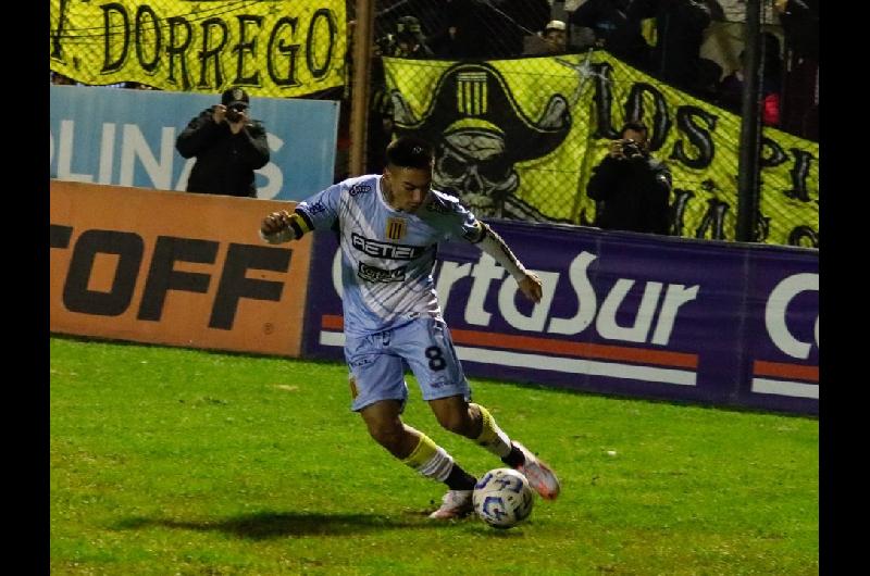 Almirante Brown y Nueva Chicago empataron sin goles y siguen en la zona baja de la Primera Nacional