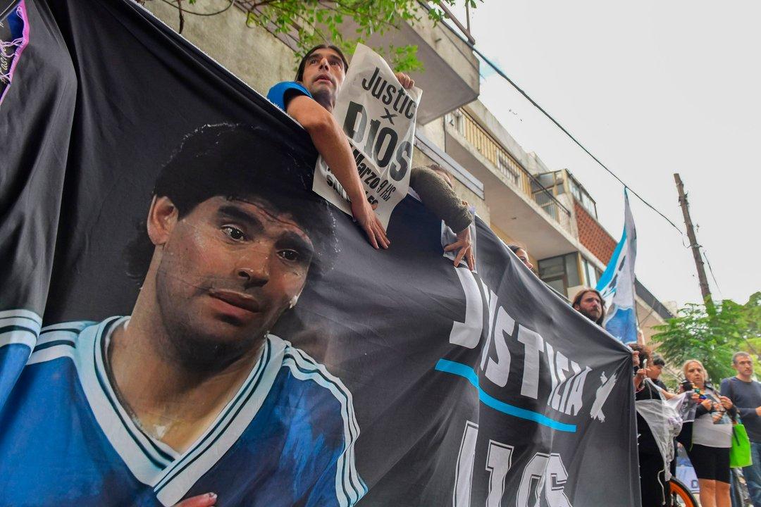 Documental y poleacutemica en el caso Maradona- queacute se pierde si el juicio vuelve a foja cero