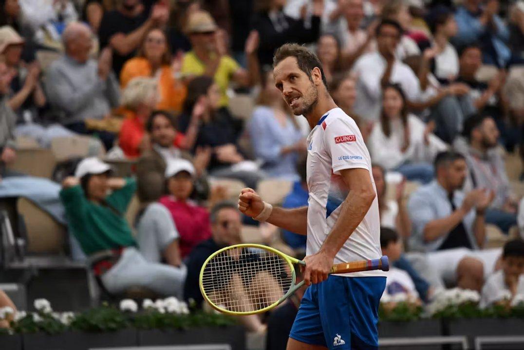 Richard Gasquet perdioacute con Jannik Sinner y le puso punto final a una exitosiacutesima carrera
