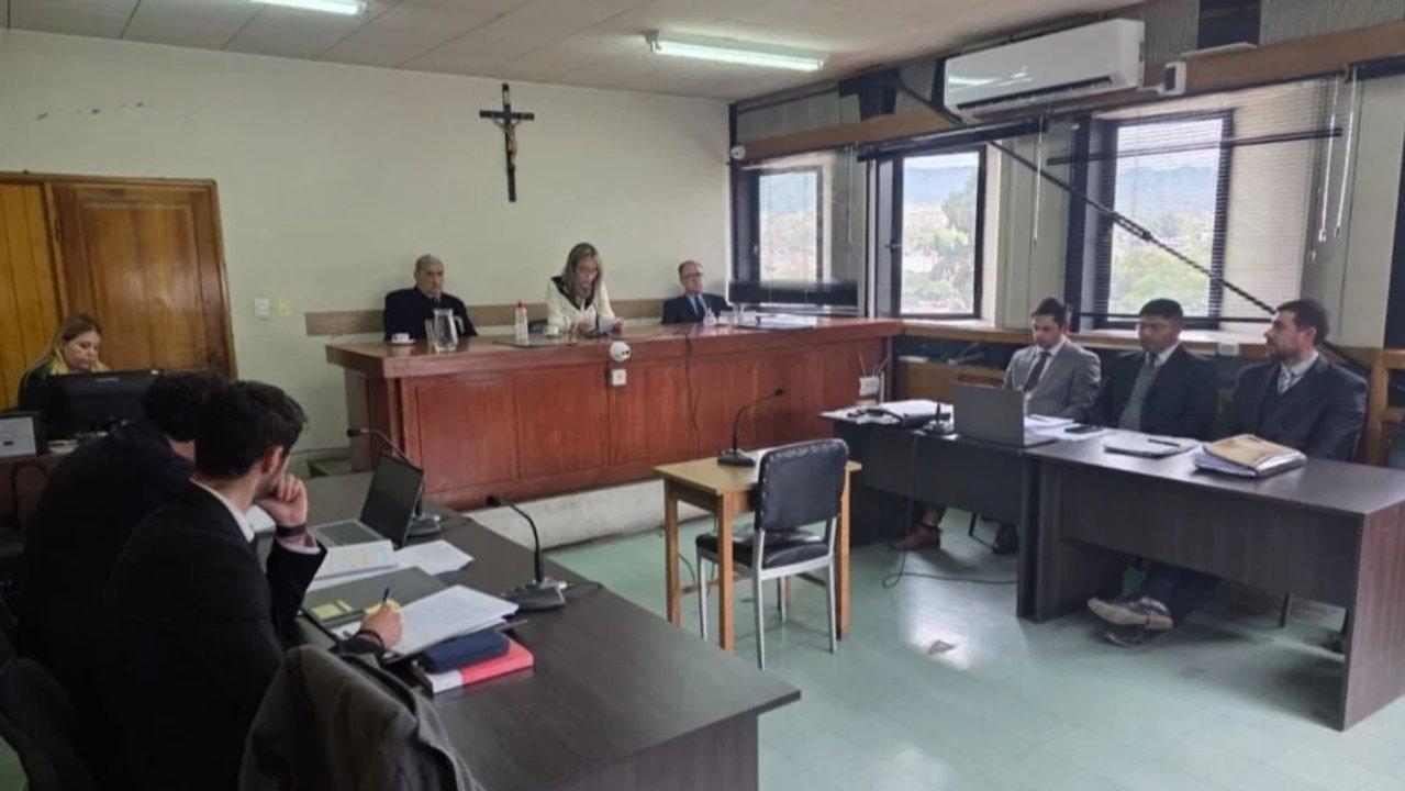 Condenan a ocho antildeos de prisioacuten a un hombre por abusar de la hija de su expareja en Jujuy