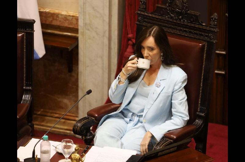 Bajemos los niveles de ansiedad- Victoria Villarruel mandoacute a tomar cafeacute con leche a quienes la criticaron