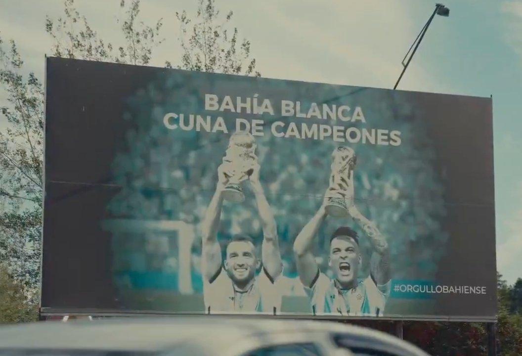 Emotivo video- el homenaje de la Seleccioacuten Argentina a Bahiacutea Blanca