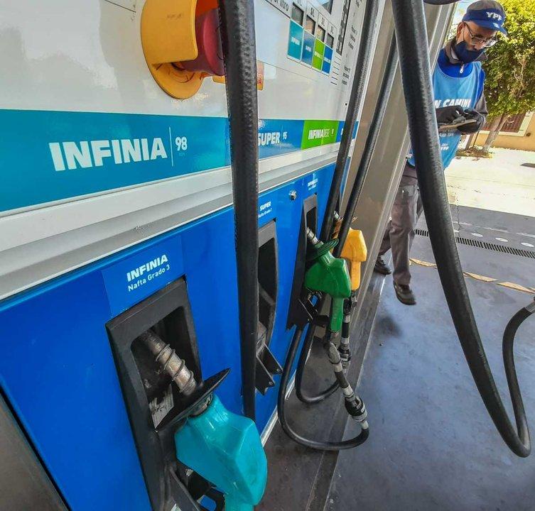 Los precios de los combustibles vuelven a subir desde este domingo