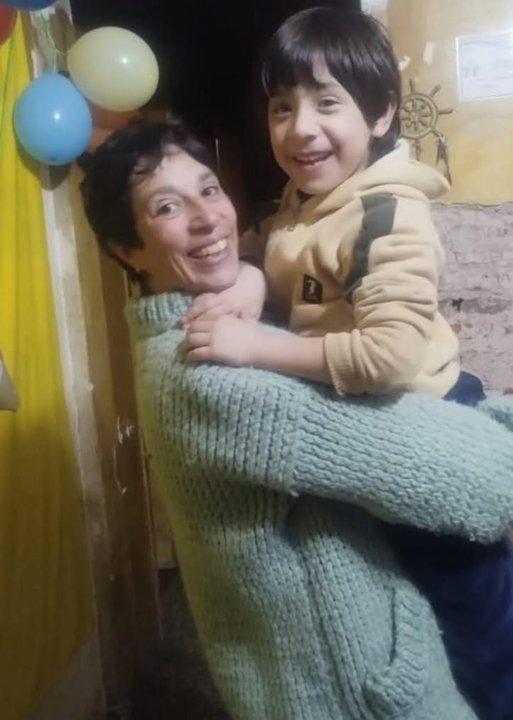 Una madre matoacute a su hijo con autismo y se suicidoacute en Castelar